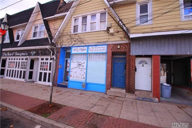 6 Davison Plz, East Rockaway, NY 11518